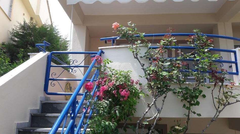 Ideal Family House Nea Peramos  Exterior photo